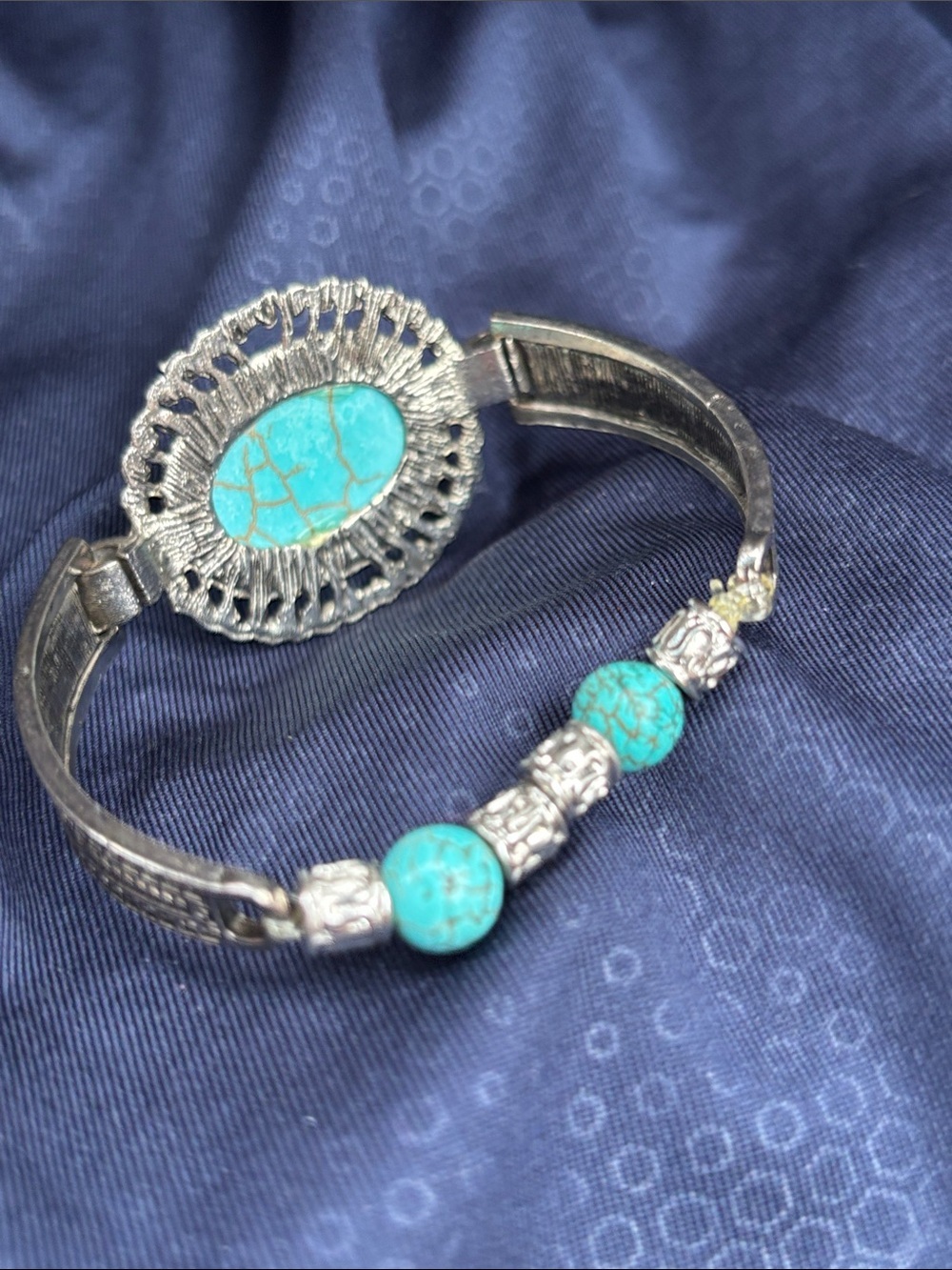Vintage Silver Tone Faux Turquois stretch Bracelet - Picture 8 of 9